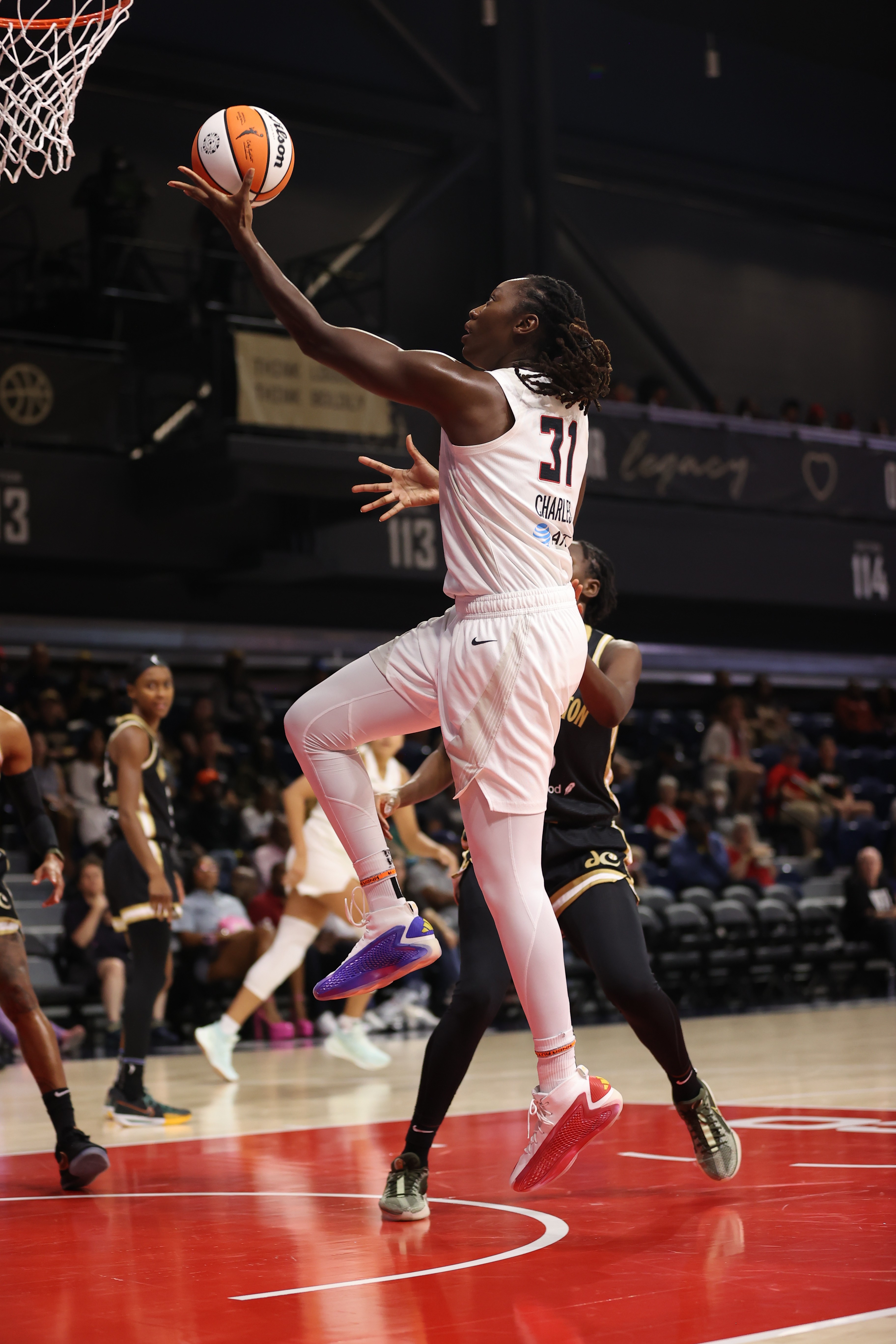 Atlanta Dream Keep Playoff Hopes Alive with Overtime Thriller Against Mystics