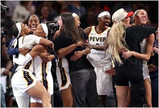 Fever Rally Late to Eliminate Dream 87-85