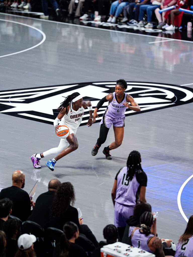 Dream Fall to Valkyries Despite Strong Individual Performances 2 Rhyne Howard 10 drives against Kaila Charles 6