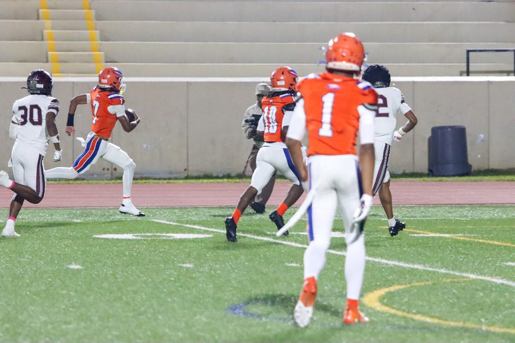 George Washington Carver High School @ Columbia High School 18 IMG 3975